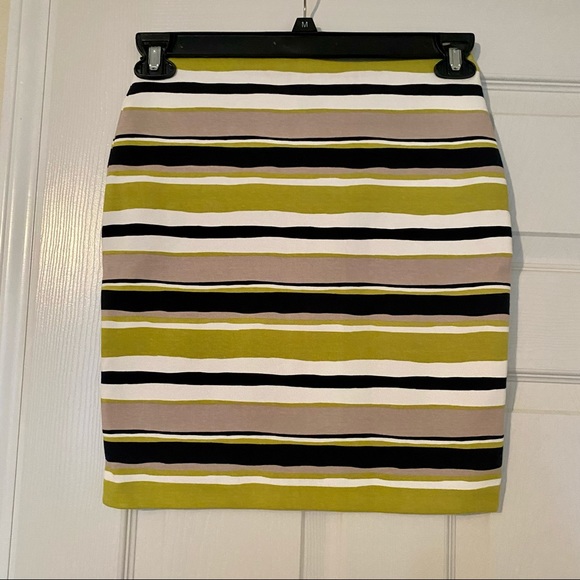 Ann Taylor Chartreuse Stripe Stretch-Knit High-Rise Pencil Mini Skirt 0P NWT - Picture 7 of 7